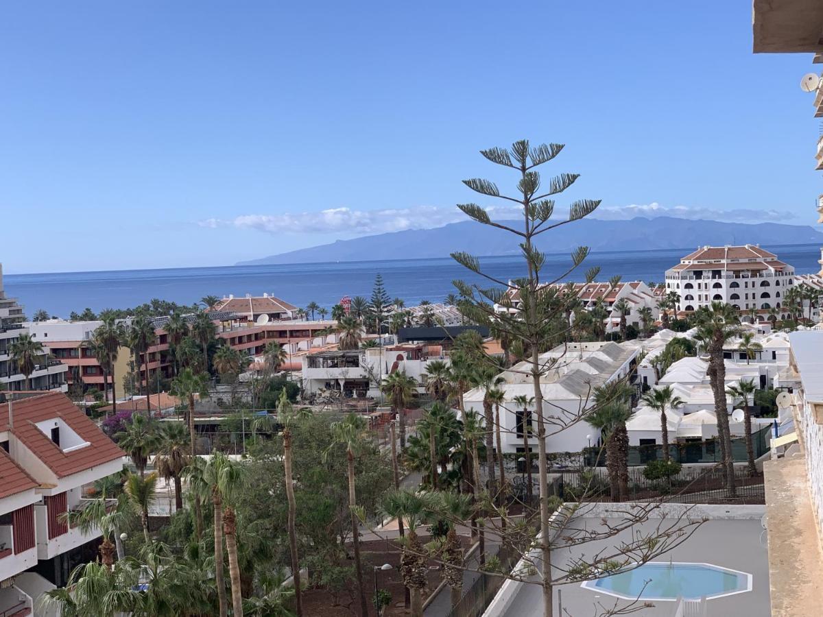 Superb Seaview Apartment In Playa De Las Americas Kültér fotó