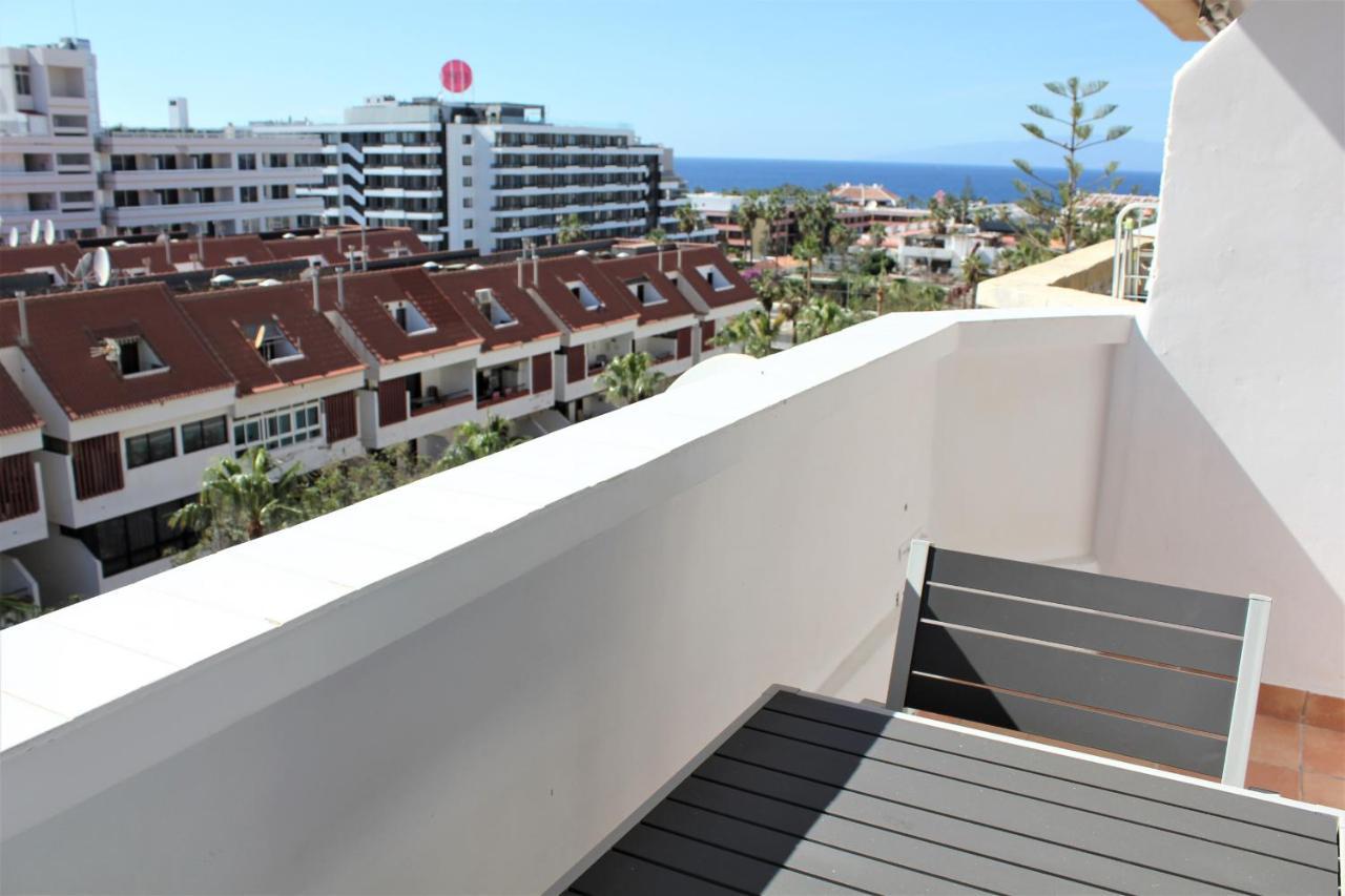 Superb Seaview Apartment In Playa De Las Americas Kültér fotó