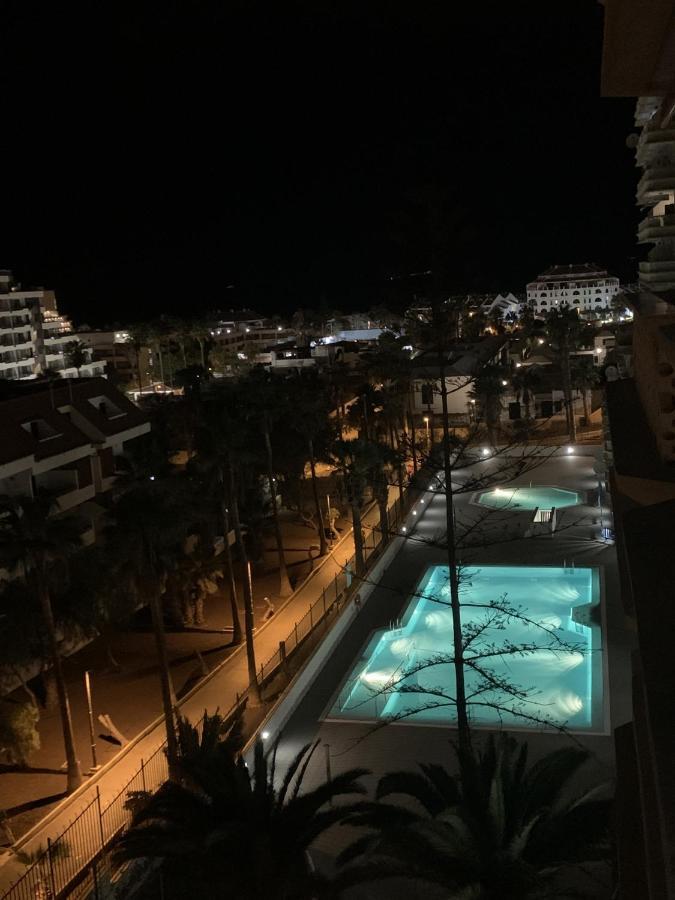 Superb Seaview Apartment In Playa De Las Americas Kültér fotó