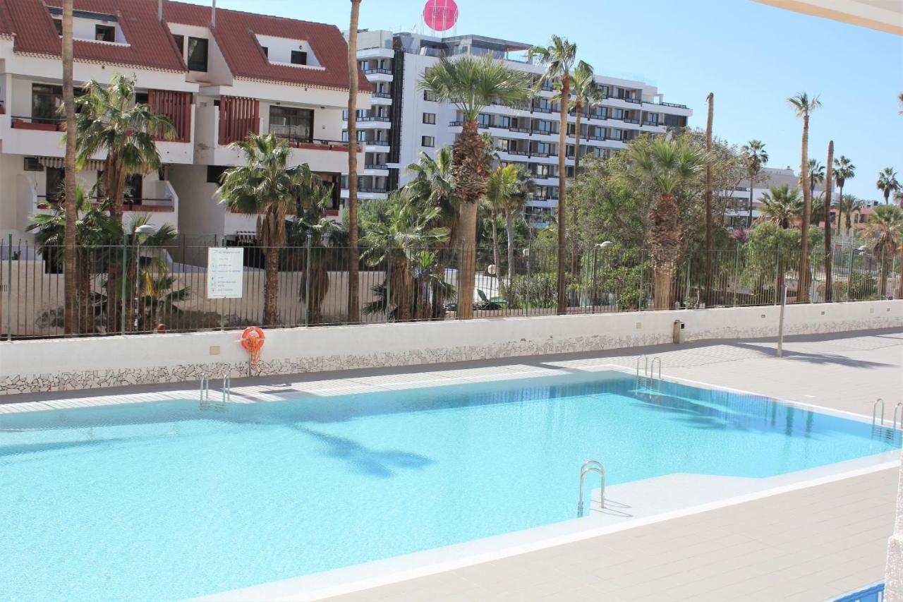 Superb Seaview Apartment In Playa De Las Americas Kültér fotó