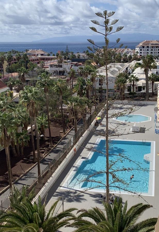 Superb Seaview Apartment In Playa De Las Americas Kültér fotó